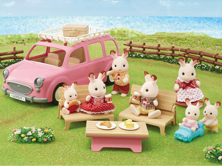 Calico Critter Family Picnic Van